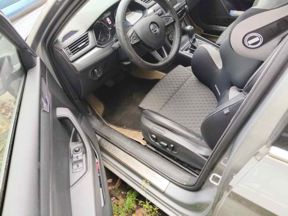 [上海·皖G] 二手斯柯达速派2016款 TSI280 DSG创行版