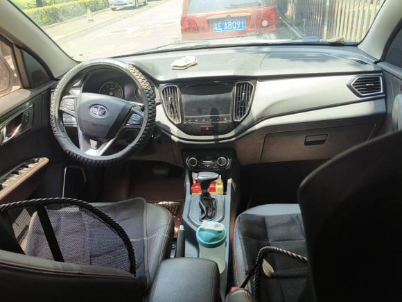 [佛山·粤E] 二手一汽森雅R72017款 1.6L 自动豪华型