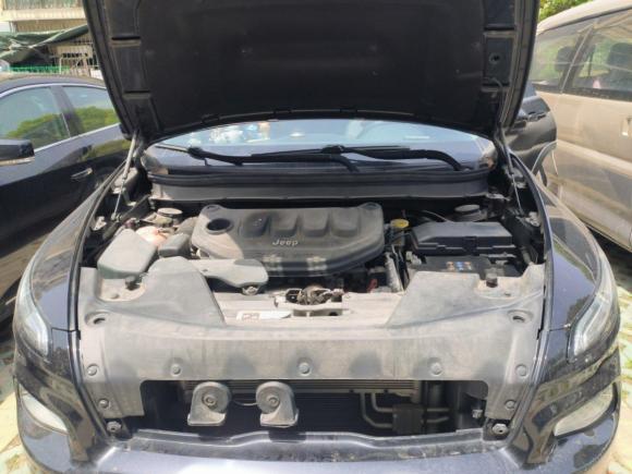 [上海·沪D] 二手Jeep自由光2017款 2.0L 优越版