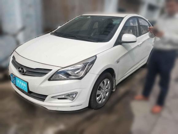 現(xiàn)代瑞納2016款 1.4L 手動智能型GLS「深圳二手車」「天天拍車」
