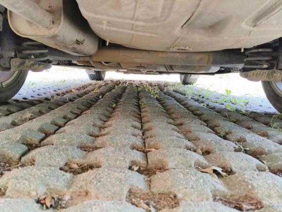 [青岛·鲁B] 二手雪铁龙世嘉2016款 经典 三厢 1.6L 手动品尚型