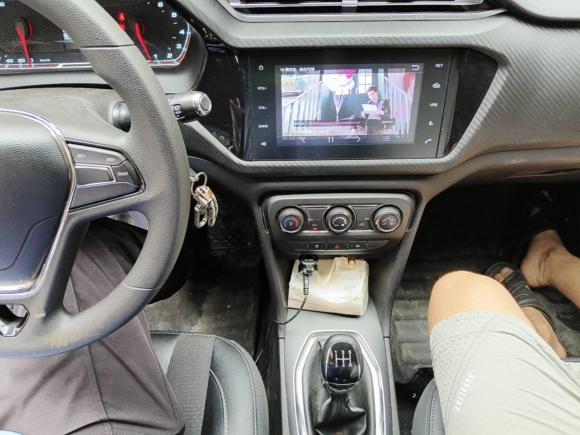 [深圳·粤K] 二手奇瑞瑞虎3x2018款 1.5L 手动精英版