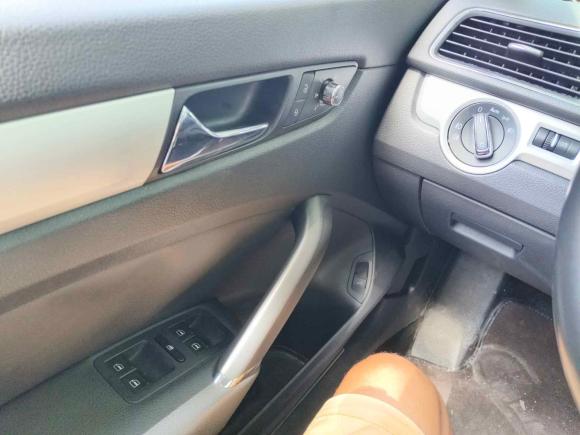 [上海·苏A] 二手大众帕萨特2014款 1.8TSI DSG 30周年纪念版