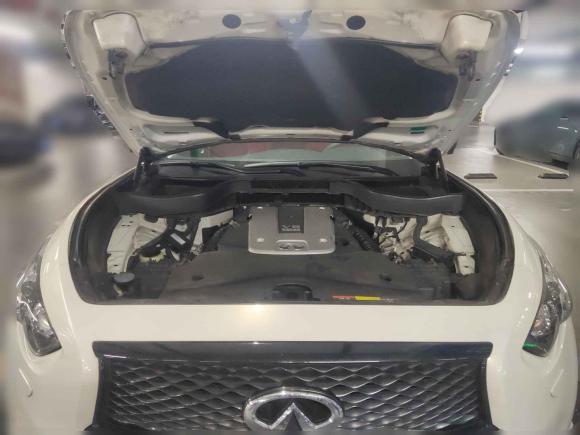 [上海·沪J] 二手英菲尼迪英菲尼迪QX702013款 3.7L 超越版