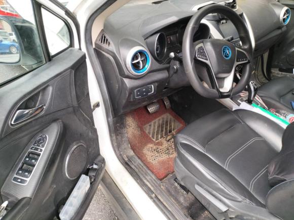 [南昌·赣A] 二手比亚迪元新能源2018款 EV360 智联悦酷型