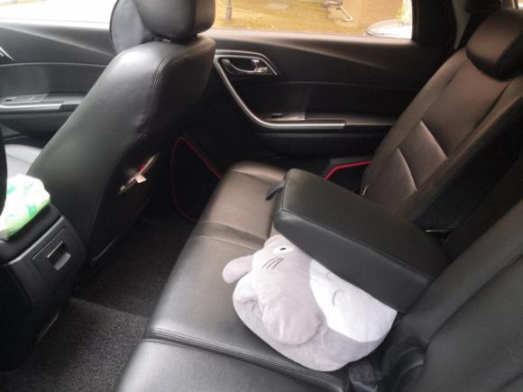 [无锡·苏B] 二手江铃驭胜S3502014款 2.4T 自动两驱柴油豪华天窗版5座