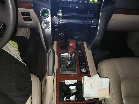 [青岛·鲁U] 二手丰田兰德酷路泽2012款 4.6L 自动VX-R