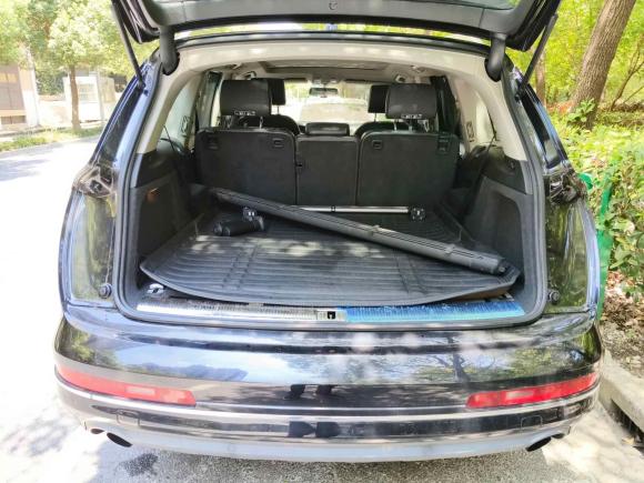 [上海·沪L] 二手奥迪奥迪Q72011款 3.0 TFSI 技术型(200kW)