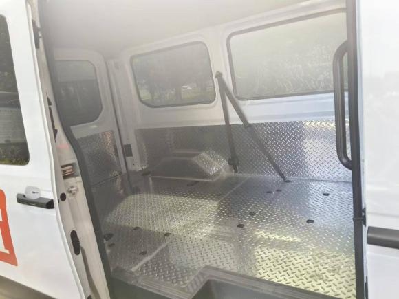 [宁波·浙B] 二手福特全顺T82024款 T8 2.0T柴油手动中轴中顶6座多功能版2/2/2