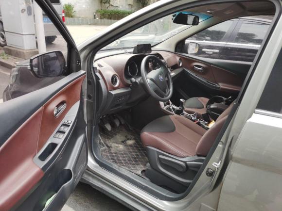 [上海·苏F] 二手启辰启辰M50V2017款 1.5L XE 手动标准版