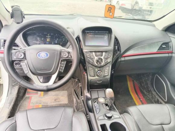 [西安·陕D] 二手比亚迪秦新能源2014款 1.5T 酷黑骑士旗舰型