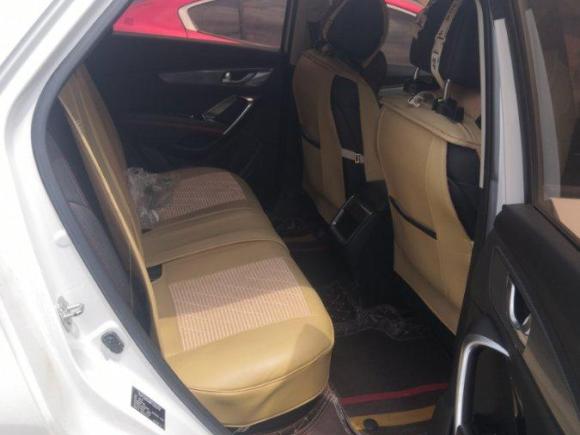 [金华·鄂C] 二手长安长安CS552017款 1.5T 手动炫色型