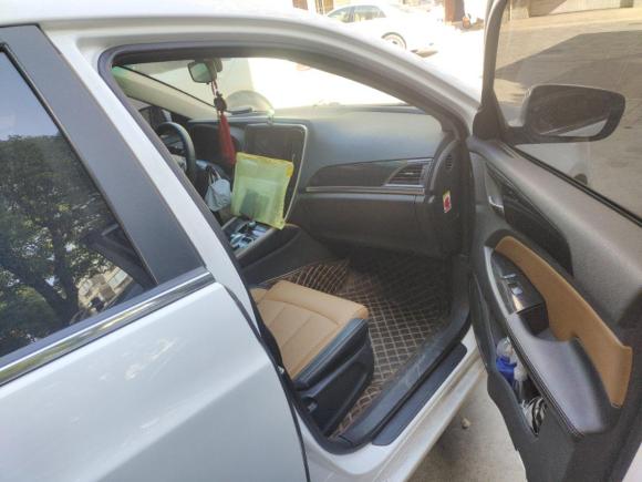 [上海·沪A] 二手比亚迪秦新能源2017款 1.5T 尊贵型