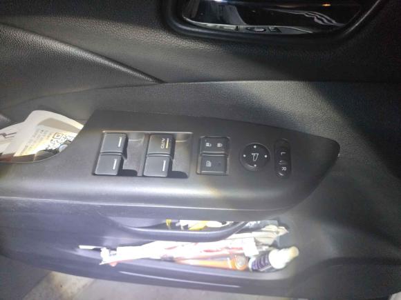 [深圳·粤B] 二手本田本田CR-V2015款 2.0L 两驱风尚版