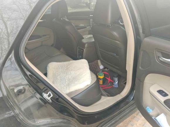 [济南·鲁A] 二手克莱斯勒克莱斯勒300C2014款 3.0L 卓越版