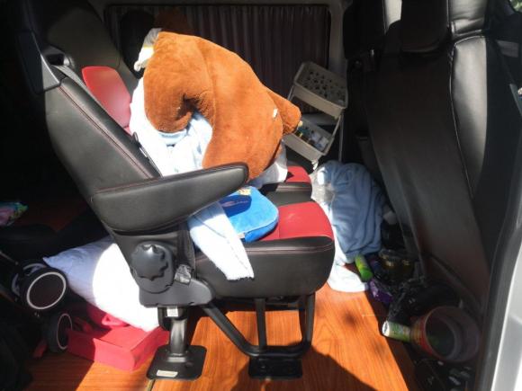 [无锡·苏B] 二手福特新世代全顺2016款 2.2T长轴6/7座中顶多功能车