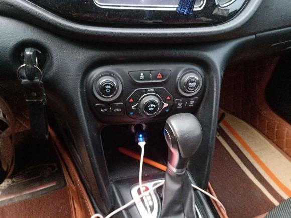 [苏州·苏U] 二手菲亚特菲翔2012款 1.4T 自动尊享版