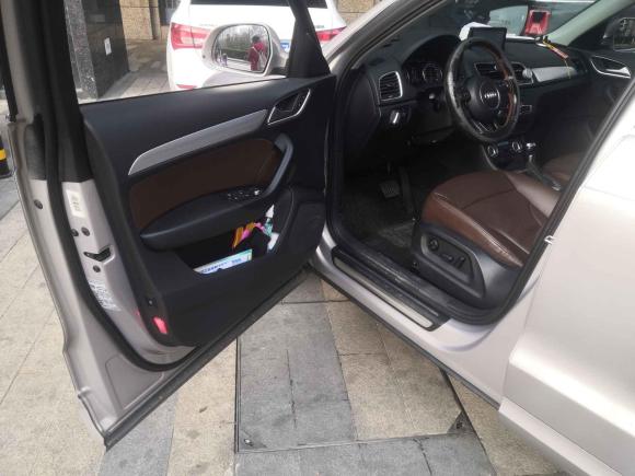 [成都·川A] 二手奥迪奥迪Q32015款 30 TFSI 舒适型