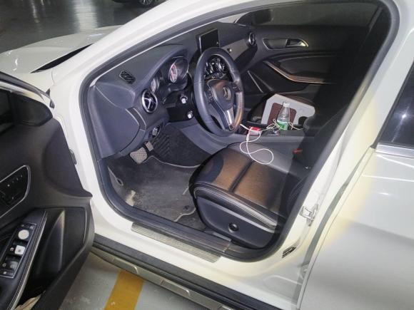 [苏州·苏E] 二手奔驰奔驰GLA2016款 GLA 220 4MATIC 时尚型