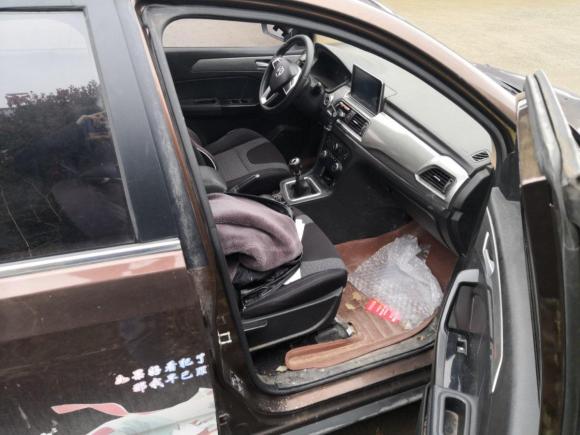 [宁波·渝A] 二手北汽威旺北汽威旺M50F2017款 1.3T 标准型