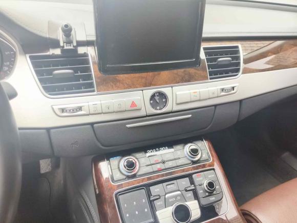 [青岛·鲁B] 二手奥迪奥迪A82016款 A8L 45 TFSI quattro豪华型