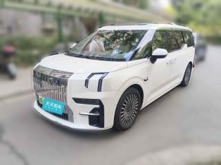 极氪极氪0092022款 WE版