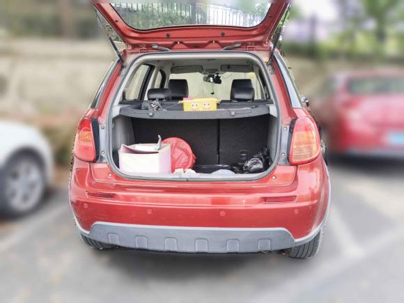 [南京·苏A] 二手铃木天语 SX42011款 两厢 1.6L 自动灵动型