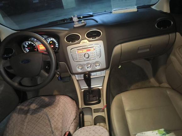 [金华·浙G] 二手福特福克斯2011款 两厢 1.8L 自动时尚型