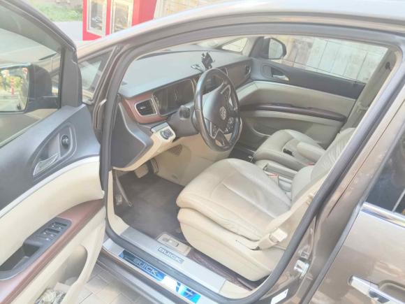 [武汉·鄂A] 二手别克别克GL82017款 25S 豪华型 国V