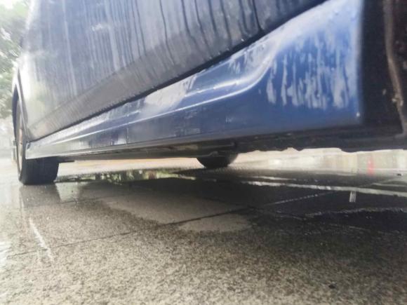 [无锡·苏B] 二手斯巴鲁力狮2010款 2.0i豪华版