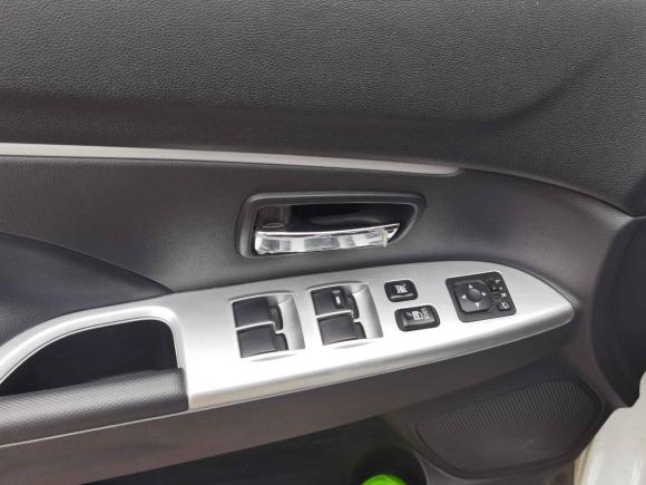 [深圳·粤S] 二手三菱劲炫ASX2018款 2.0L CVT两驱尊享版