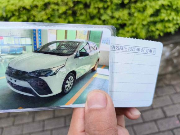 [深圳·粤B] 二手丰田YARiS L 致炫2016款 改款 1.5E CVT魅动版