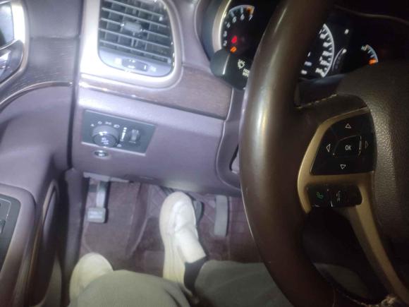 [无锡·苏B] 二手Jeep大切诺基2014款 3.0L 旗舰尊悦版