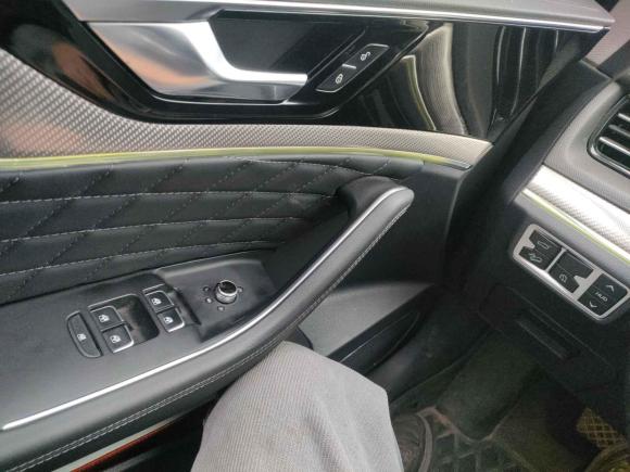 [成都·川J] 二手红旗红旗HS52019款 2.0T 智联旗享版