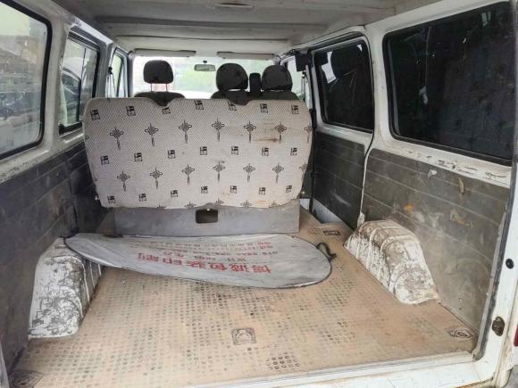 [济南·鲁A] 二手福特经典全顺2015款 2.8T柴油多功能车短轴6座中顶JX493ZLQ4