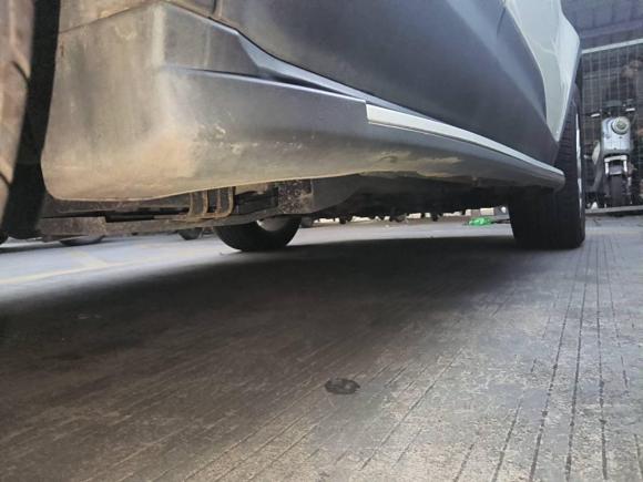 [佛山·粤X] 二手陆风陆风X72015款 2.0T 全景尊贵版