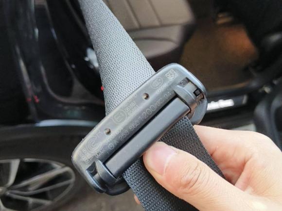 [青岛·鲁B] 二手奔驰奔驰GLC2020款 改款 GLC 300 L 4MATIC 动感型