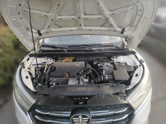 [无锡·苏B] 二手奔腾奔腾B502016款 1.4T 自动豪华型