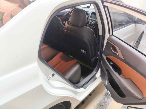 [深圳·粤B] 二手比亚迪秦新能源2015款 1.5T 双冠旗舰版