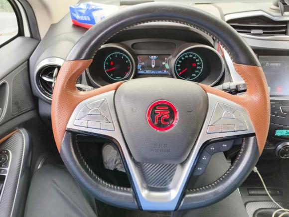 [南京·苏A] 二手比亚迪元2016款 1.5L 手动尊荣型