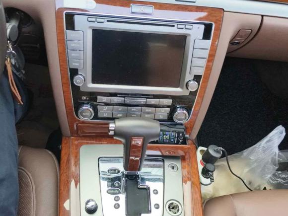 [成都·川A] 二手大众辉腾2012款 3.0L 商务型