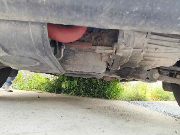 [常州·苏D] 二手上汽大通MAXUS新途V802016款 2.5T 手动傲运通国IV长轴高顶7座