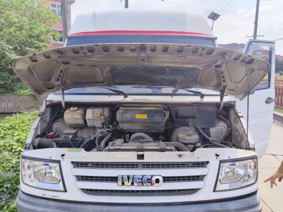 [上海·豫Q] 二手依维柯依维柯得意2017款 2.5T A35客车5-7座47Z5