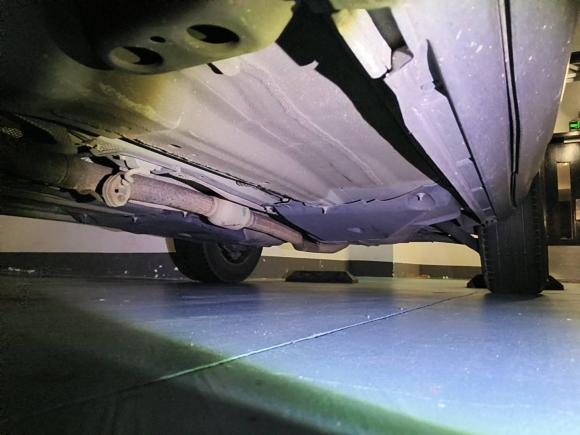 [佛山·粤E] 二手路虎揽胜极光2015款 2.0T 五门风尚版