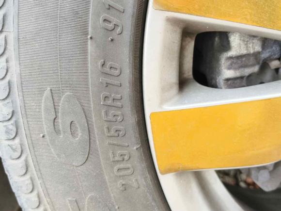 [上海·甘E] 二手荣威荣威3502015款 1.5L 自动豪华天窗版