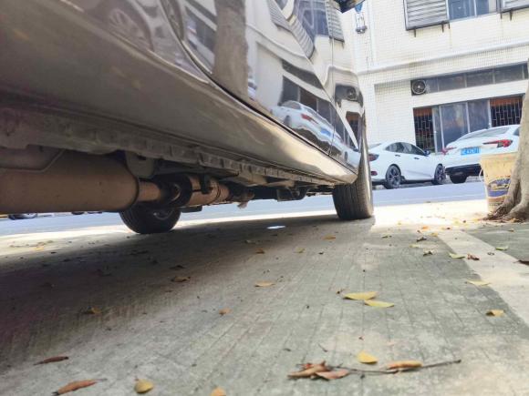 [佛山·粤A] 二手别克别克GL82013款 2.4L CT豪华商务舒适版