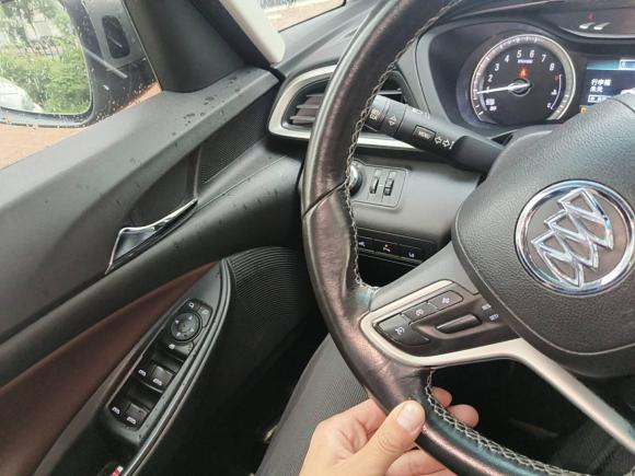 [湖州·浙E] 二手别克别克GL62018款 18T 6座尊贵型