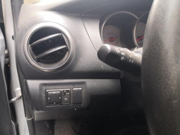 [义乌·浙G] 二手日产骊威2010款 劲锐版 1.6L 手动标准型