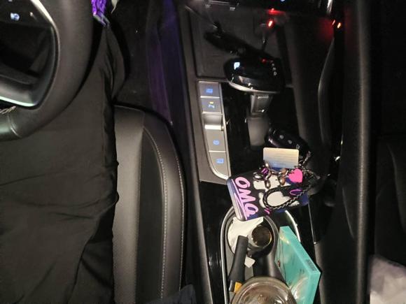 [杭州·浙F] 二手现代伊兰特2021款 1.5L CVT LUX尊贵版