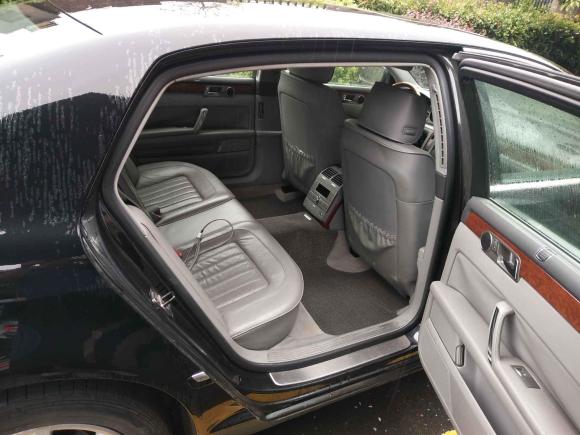 [无锡·苏B] 二手大众辉腾2009款 3.6L V6 5座加长舒适版